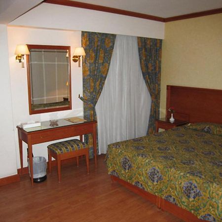 Philippe Luxor Hotel Exterior photo