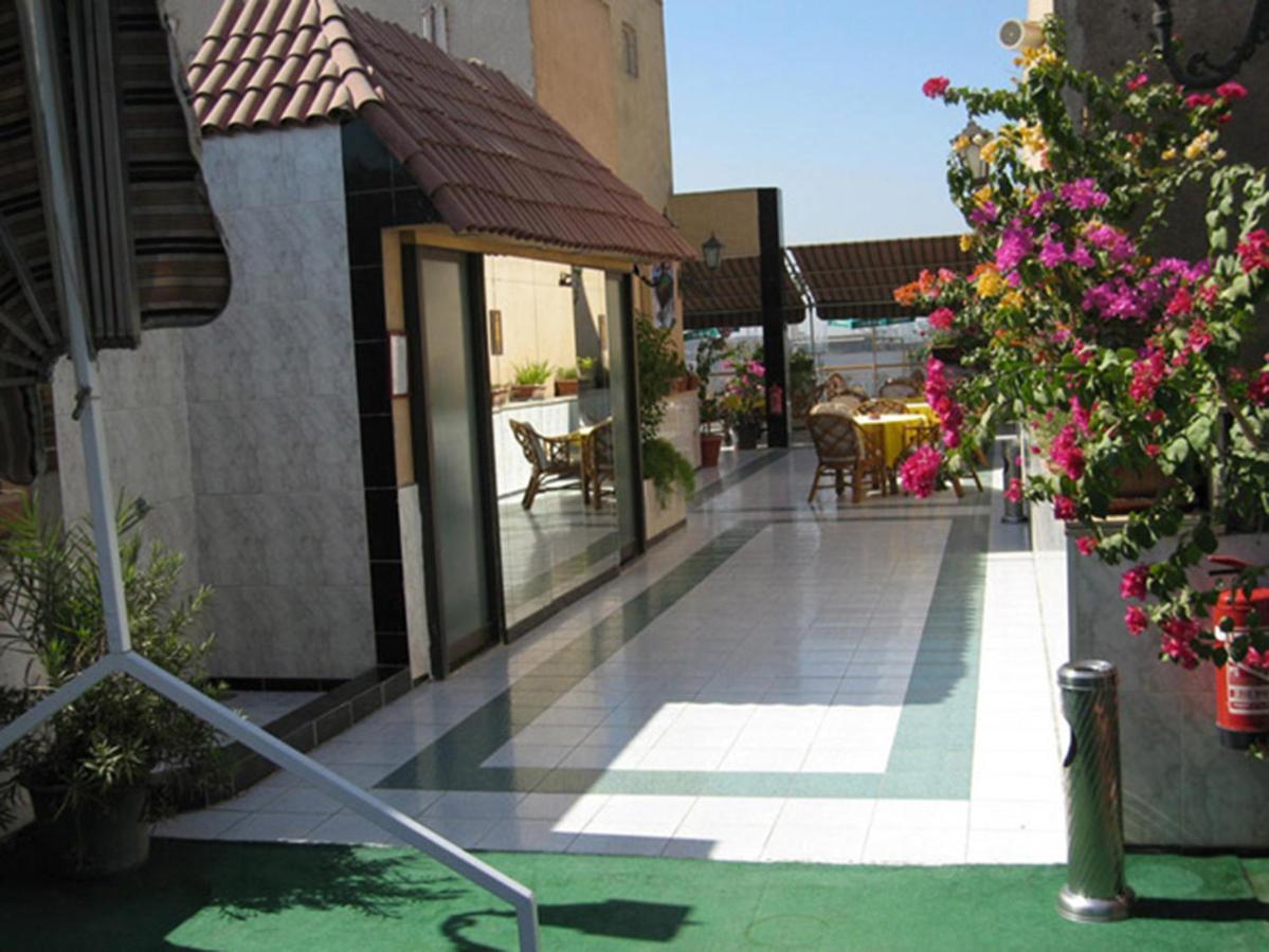 Philippe Luxor Hotel Exterior photo